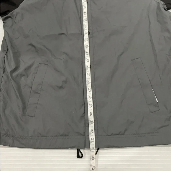 Roots 73 Hargrave bomber jacket Men’s Size Large Lightweight Snaps Black Grey - Picture 8 of 8